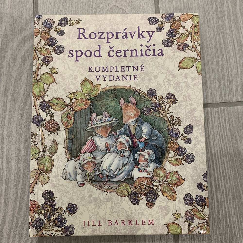 Illustrated slovak children’s book “Brambly Hedge Stories” by Jill Barklem